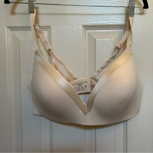 Underoutfit Bra